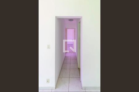 Sala de apartamento para alugar com 2 quartos, 60m² em Olaria, Rio de Janeiro