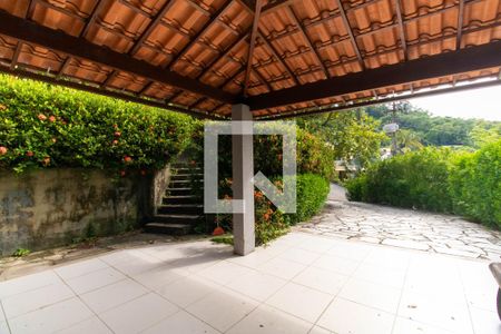Vista da Sala de casa de condomínio à venda com 4 quartos, 182m² em Serra Grande, Niterói