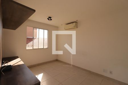 Sala de apartamento para alugar com 2 quartos, 54m² em Parque Sao Vicente, Santo André