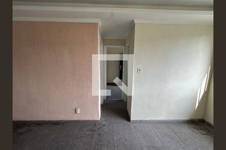 Corredor de apartamento para alugar com 2 quartos, 75m² em Tomás Coelho, Rio de Janeiro