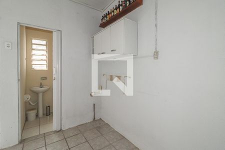 Sala 3 / Fundos de casa à venda com 2 quartos, 130m² em Jardim Carvalho, Porto Alegre