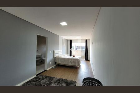 Suite de casa para alugar com 3 quartos, 280m² em Jardim Paineira, Itaquaquecetuba