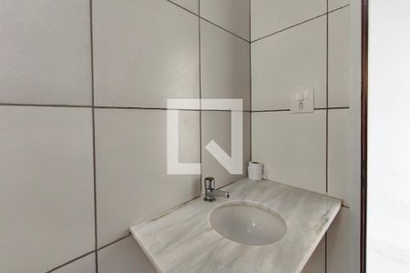 Banheiro de apartamento para alugar com 1 quarto, 50m² em Jardim do Lago Continuacao, Campinas