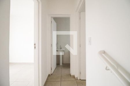 Corredor de apartamento para alugar com 2 quartos, 57m² em Vila Aurora (zona Norte), São Paulo