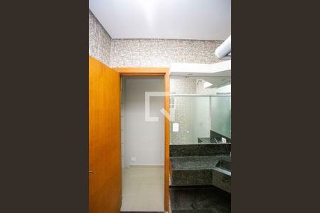 Banheiro 1 de casa para alugar com 3 quartos, 263m² em Piraporinha, Diadema