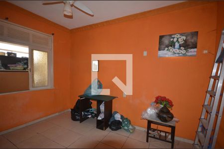 Quarto 1 de casa para alugar com 3 quartos, 260m² em Vila Valqueire, Rio de Janeiro