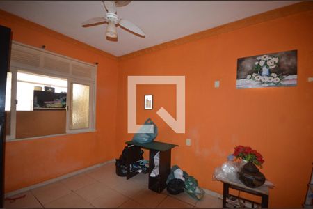 Quarto 1 de casa para alugar com 3 quartos, 260m² em Vila Valqueire, Rio de Janeiro