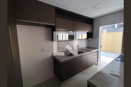 Casa de Condomínio para alugar com 3 quartos, 150m² em Granja Marileusa, Uberlândia