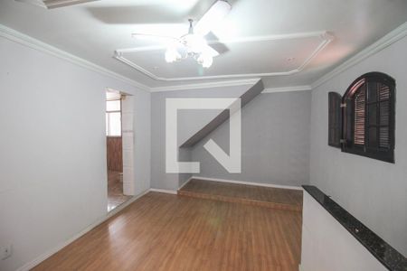 Sala de casa para alugar com 3 quartos, 194m² em Centro, Nilópolis