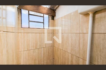 Banheiro de casa para alugar com 1 quarto, 24m² em Jardim Ana Estela, Carapicuíba