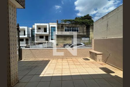 Vista do Quarto 1 de casa para alugar com 3 quartos, 233m² em Vila Valqueire, Rio de Janeiro