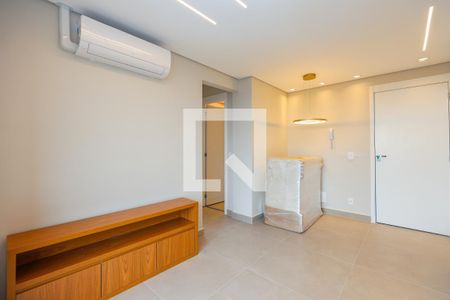 Sala de apartamento para alugar com 2 quartos, 39m² em Cidade Jardim, São Paulo