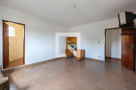 Suíte de casa à venda com 3 quartos, 350m² em Vila Morse, São Paulo
