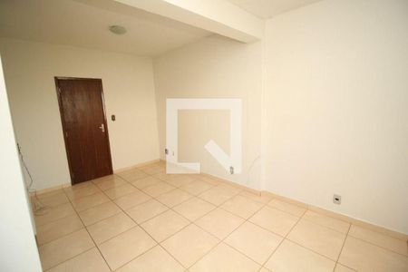 Casa à venda com 2 quartos, 71m² em Santa Rosa, Belo Horizonte