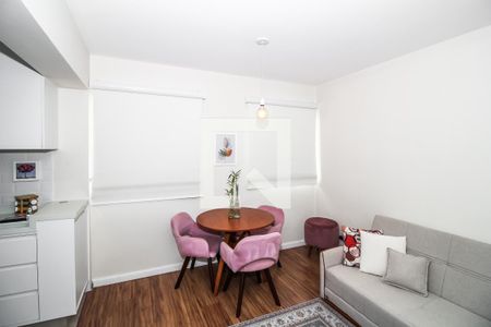 Sala de apartamento para alugar com 1 quarto, 55m² em Perdizes, São Paulo