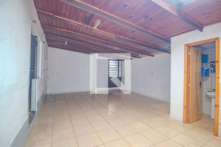 Sala de casa para alugar com 3 quartos, 120m² em Vila Nova, Porto Alegre