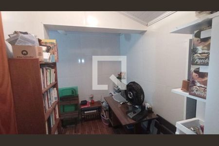 Casa à venda com 4 quartos, 68m² em Engenhoca, Niterói