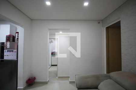 Casa para alugar com 2 quartos, 65m² em Jardim Maria Virginia, São Paulo