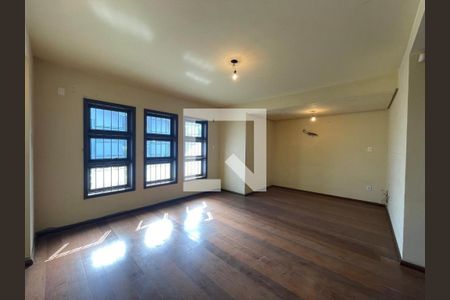 Casa para alugar com 4 quartos, 375m² em Scharlau, São Leopoldo