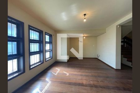 Casa para alugar com 4 quartos, 375m² em Scharlau, São Leopoldo