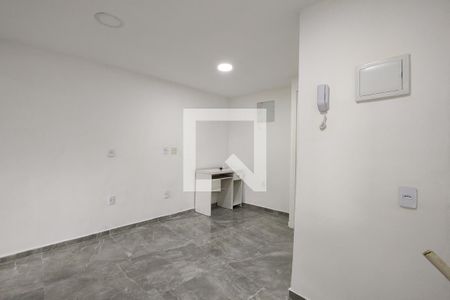 Sala/Cozinha de apartamento para alugar com 1 quarto, 75m² em Anil, Rio de Janeiro