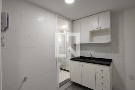 Sala/Cozinha de apartamento para alugar com 1 quarto, 75m² em Anil, Rio de Janeiro