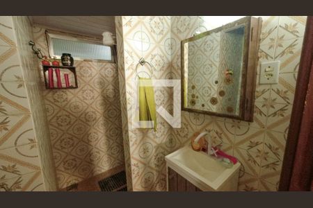 Banheiro de casa à venda com 2 quartos, 400m² em Bonsucesso, Rio de Janeiro