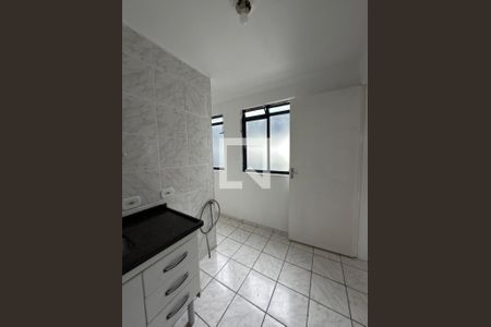 Cozinha de apartamento para alugar com 2 quartos, 46m² em Guaianases, São Paulo