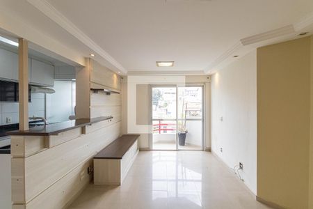Sala/Cozinha/Área de Serviço  de apartamento para alugar com 3 quartos, 66m² em Vila Santana, São Paulo