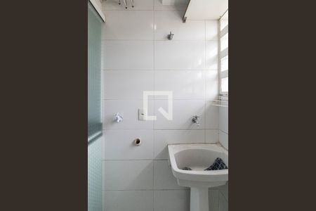 Sala/Cozinha/Área de Serviço  de apartamento para alugar com 3 quartos, 66m² em Vila Santana, São Paulo