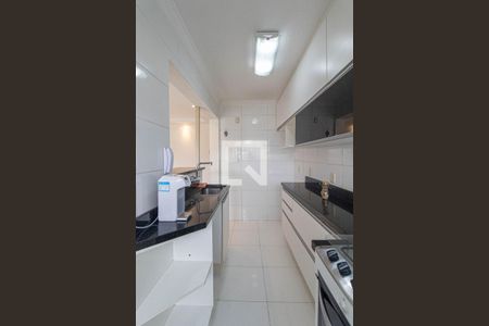 Sala/Cozinha/Área de Serviço  de apartamento para alugar com 3 quartos, 66m² em Vila Santana, São Paulo