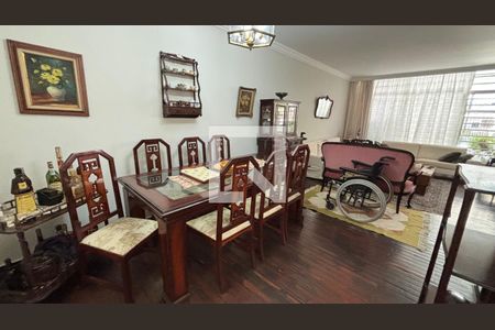 Casa à venda com 3 quartos, 191m² em Campo Belo, São Paulo