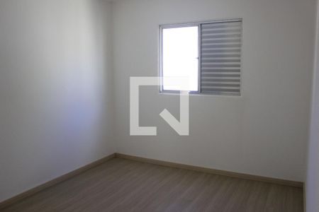 Quarto 1 de apartamento para alugar com 2 quartos, 53m² em Jardim Cocaia, Guarulhos