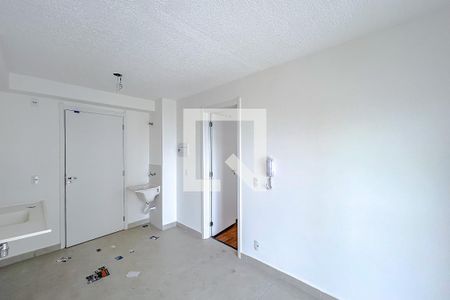 Sala de apartamento para alugar com 1 quarto, 27m² em Guaiauna, São Paulo