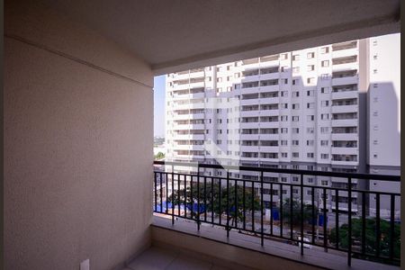 Sala - Varanda  de apartamento para alugar com 2 quartos, 53m² em Vila Nair, São Paulo