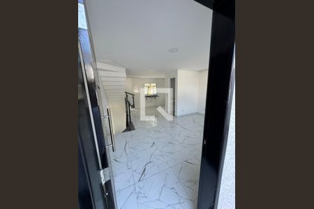 Casa à venda com 2 quartos, 110m² em Vila Nhocuné, São Paulo