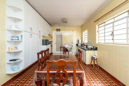 Casa à venda com 3 quartos, 300m² em Quarta Parada, São Paulo