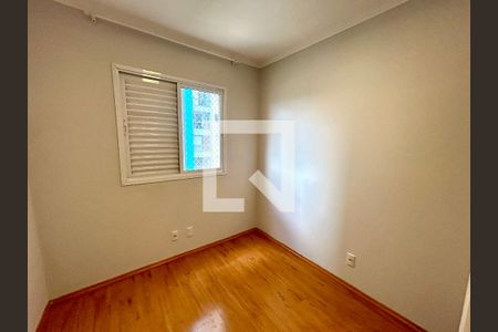 Quarto 1 de apartamento à venda com 2 quartos, 49m² em Jardim Flor da Montanha, Guarulhos
