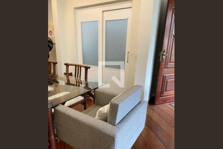 Casa à venda com 3 quartos, 220m² em Jardim da Gloria, São Paulo