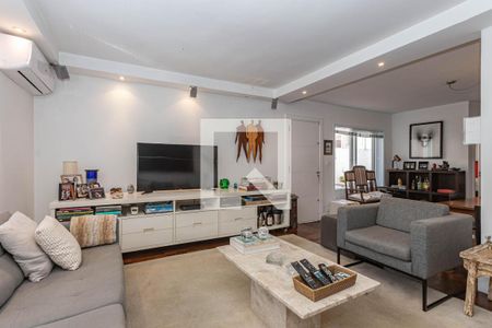 Casa à venda com 3 quartos, 158m² em Jardim Prudência, São Paulo