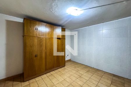 Quarto de casa para alugar com 2 quartos, 58m² em Vila Canero, São Paulo