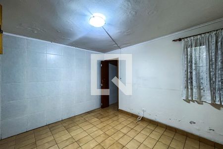 Quarto de casa para alugar com 2 quartos, 58m² em Vila Canero, São Paulo