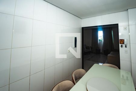 Apartamento à venda com 3 quartos, 90m² em Itapoã, Belo Horizonte