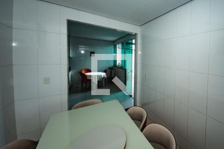 Apartamento à venda com 3 quartos, 90m² em Itapoã, Belo Horizonte