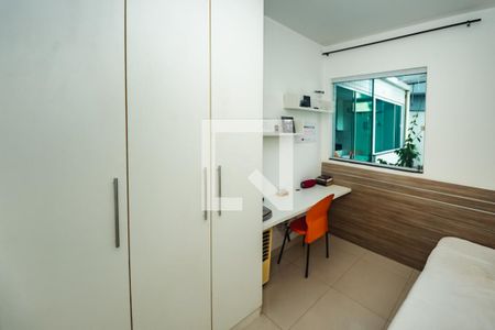 Apartamento à venda com 3 quartos, 90m² em Itapoã, Belo Horizonte