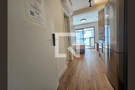 Entrada de kitnet/studio para alugar com 1 quarto, 32m² em Santo Amaro, São Paulo