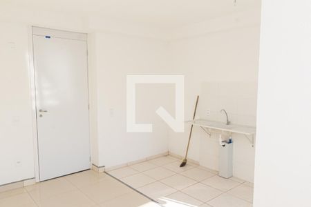 Sala de apartamento para alugar com 2 quartos, 45m² em Campo Grande, Rio de Janeiro