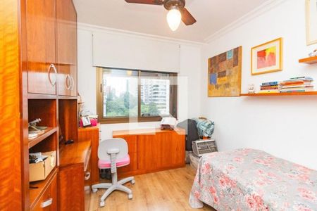 Quarto 3 de apartamento para alugar com 3 quartos, 133m² em Petrópolis, Porto Alegre