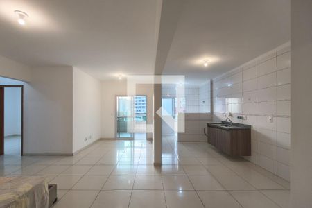 Sala de apartamento para alugar com 2 quartos, 80m² em Guilhermina, Praia Grande