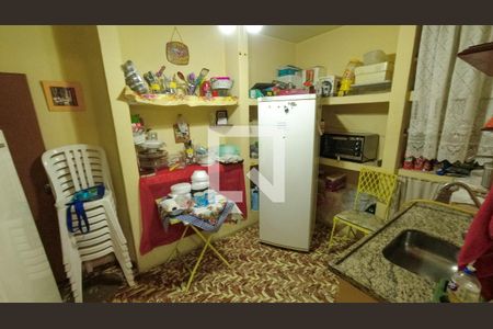 Casa à venda com 200m², 5 quartos e 2 vagasCozinha do Salão de Festas
